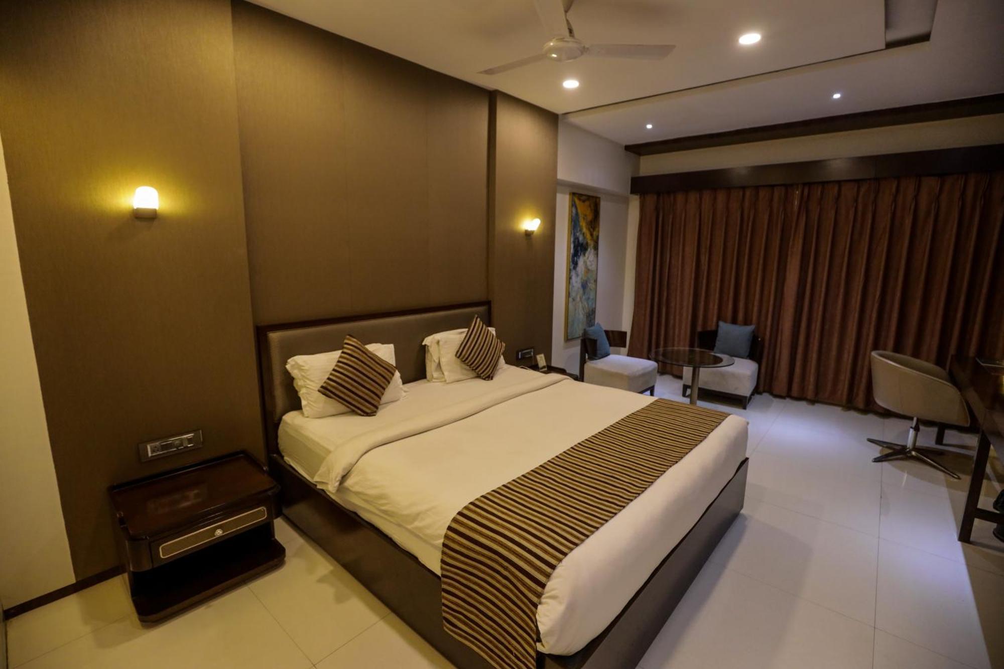 Hotel Atithi, Aurangabad Exterior foto
